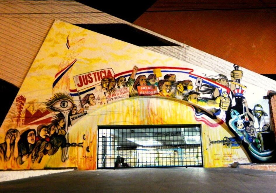 Mural pintado por "Cultura en Movimiento" en el Memorial del Ykua Bolaños
