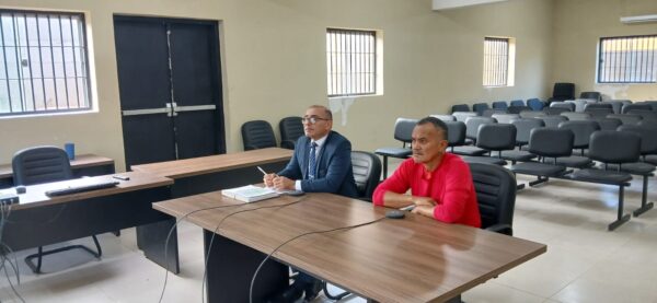 Rubén Villalba, referente campesino absuelto por la masacre de Curuguaty, hoy vuelve a ser víctima de persecución judicial, aislamiento y prisión preventiva sin plazo. Un castigo ejemplar del poder latifundista contra quienes luchan por la tierra.